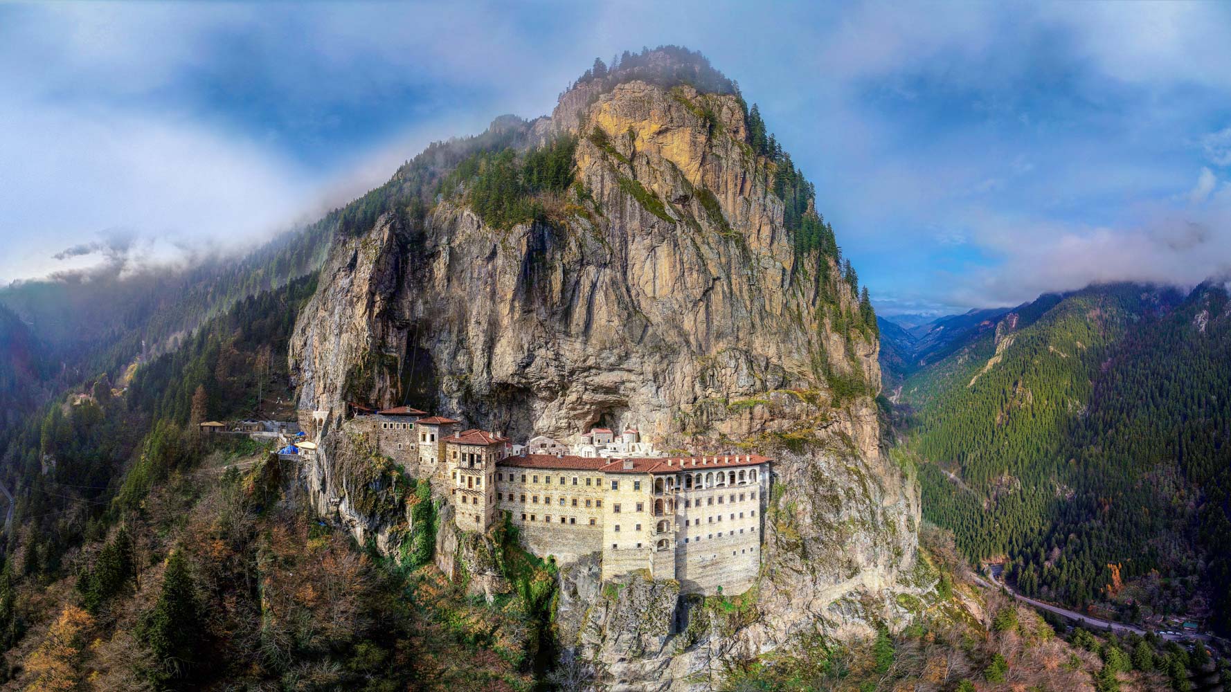 Sümela Manastırı'nı Keşfedin: